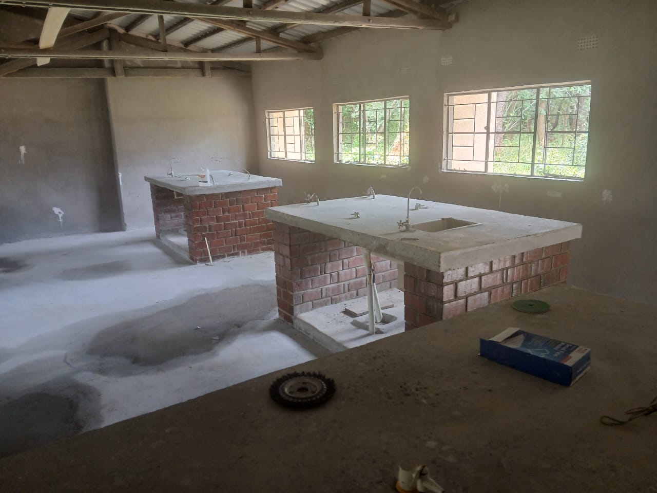 Nsobe Science Lab - Installation 8